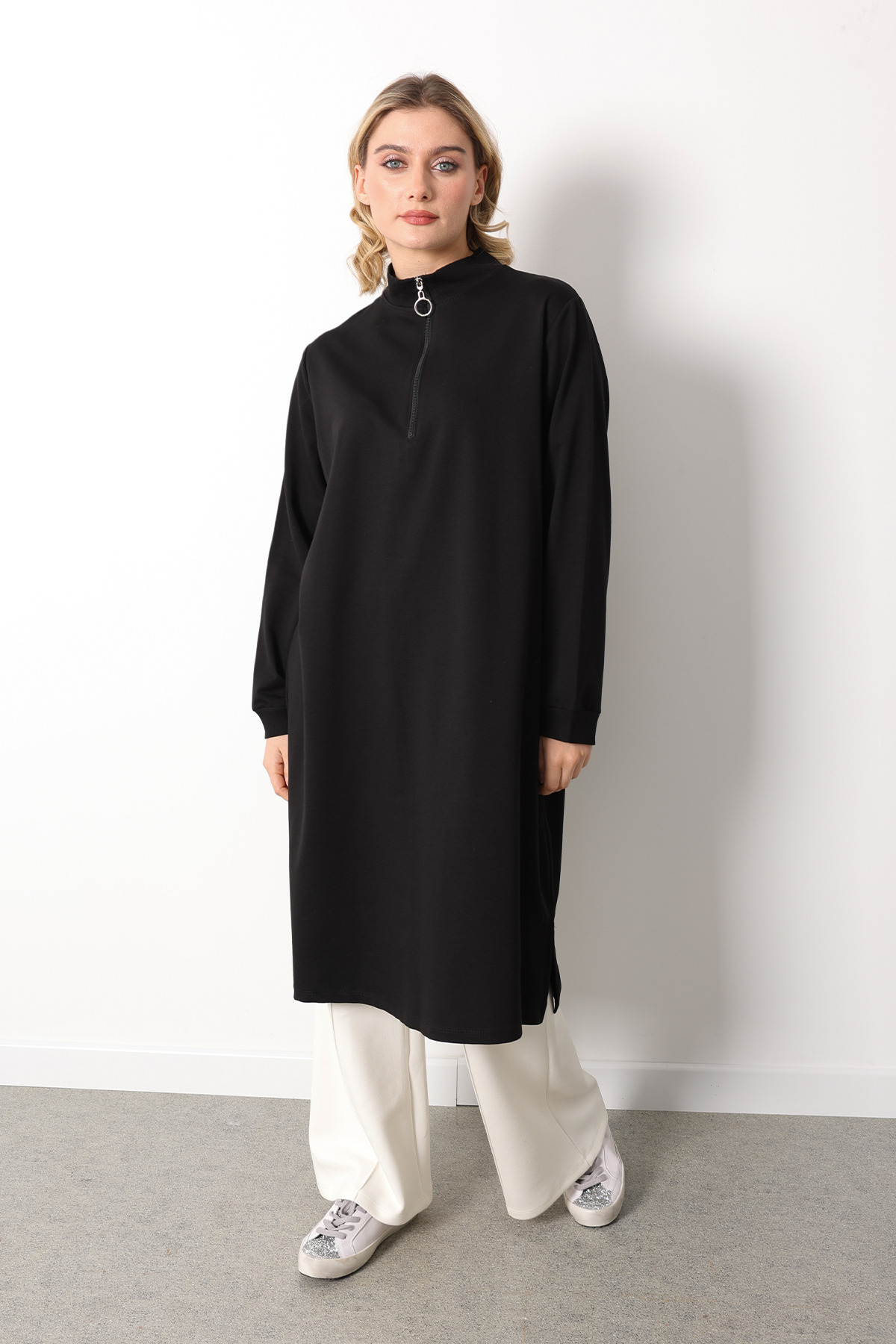 İki İplik Dik Yaka Fermuarlı Uzun Tunik