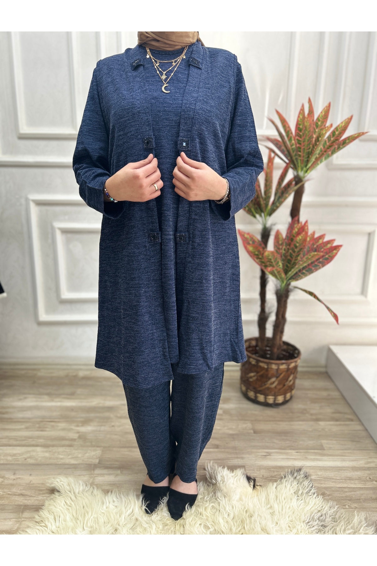 Üçlü Yelekli Takım