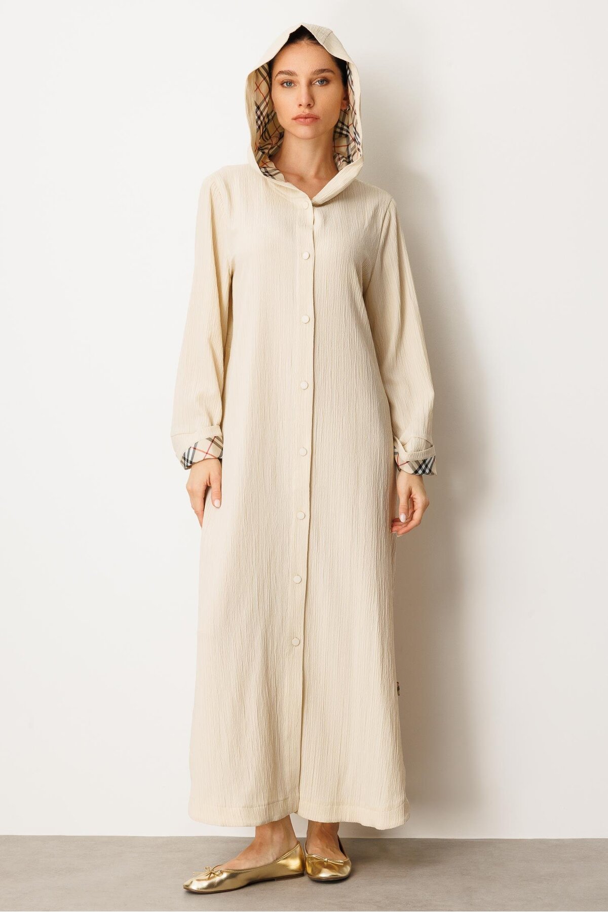 X Garni Spor İnce Hafif Özel Dokulu Zamansız Ferace Kap-Bej