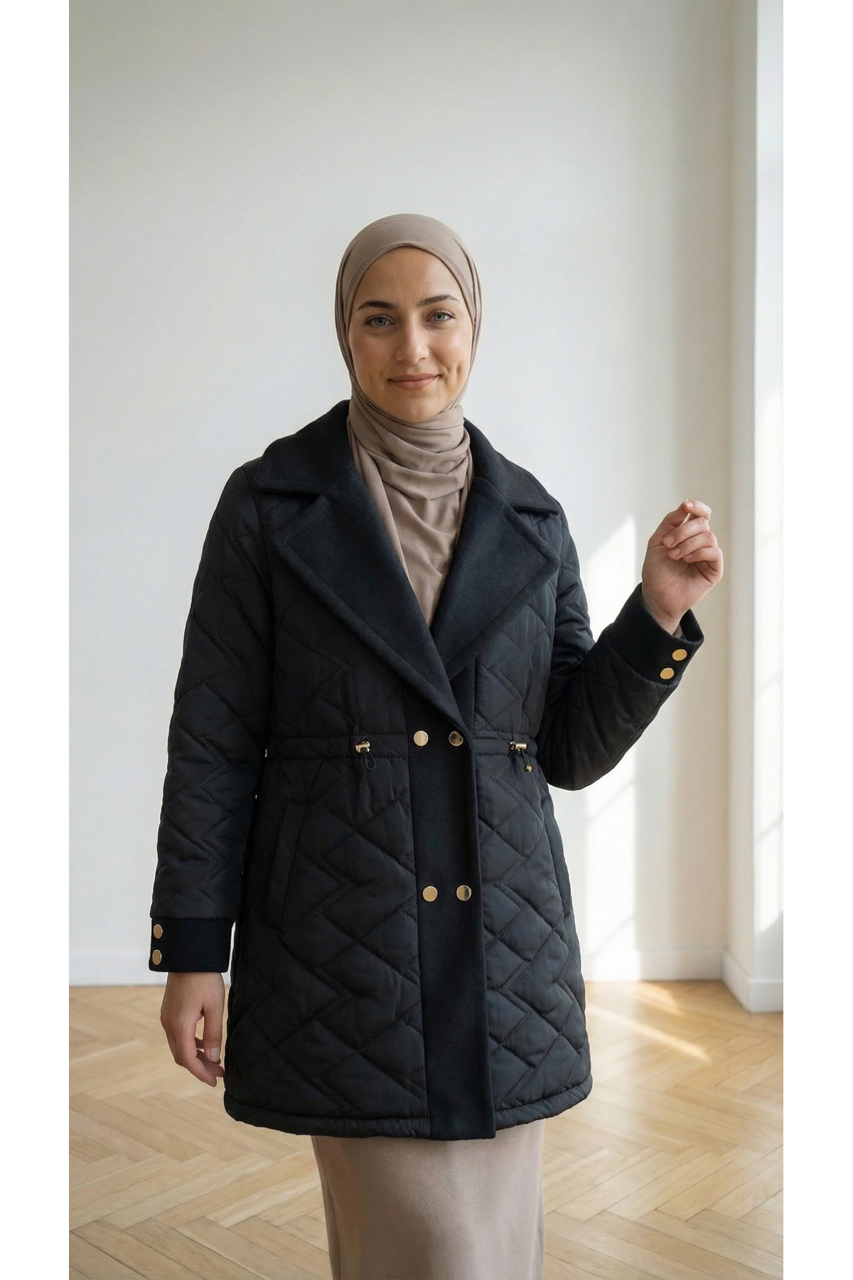 Alva Düğmeleri Çıtçıtlı Beli Sıkmalı Kapitone Kısa Mont-EN2108 Siyah