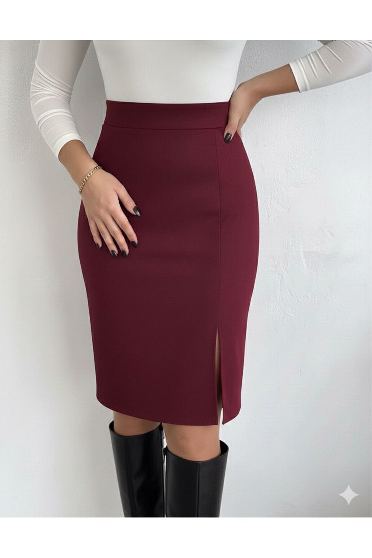 Kadın Beli Lastikli Süet Kumaş Yırtmaçlı Kalem Etek