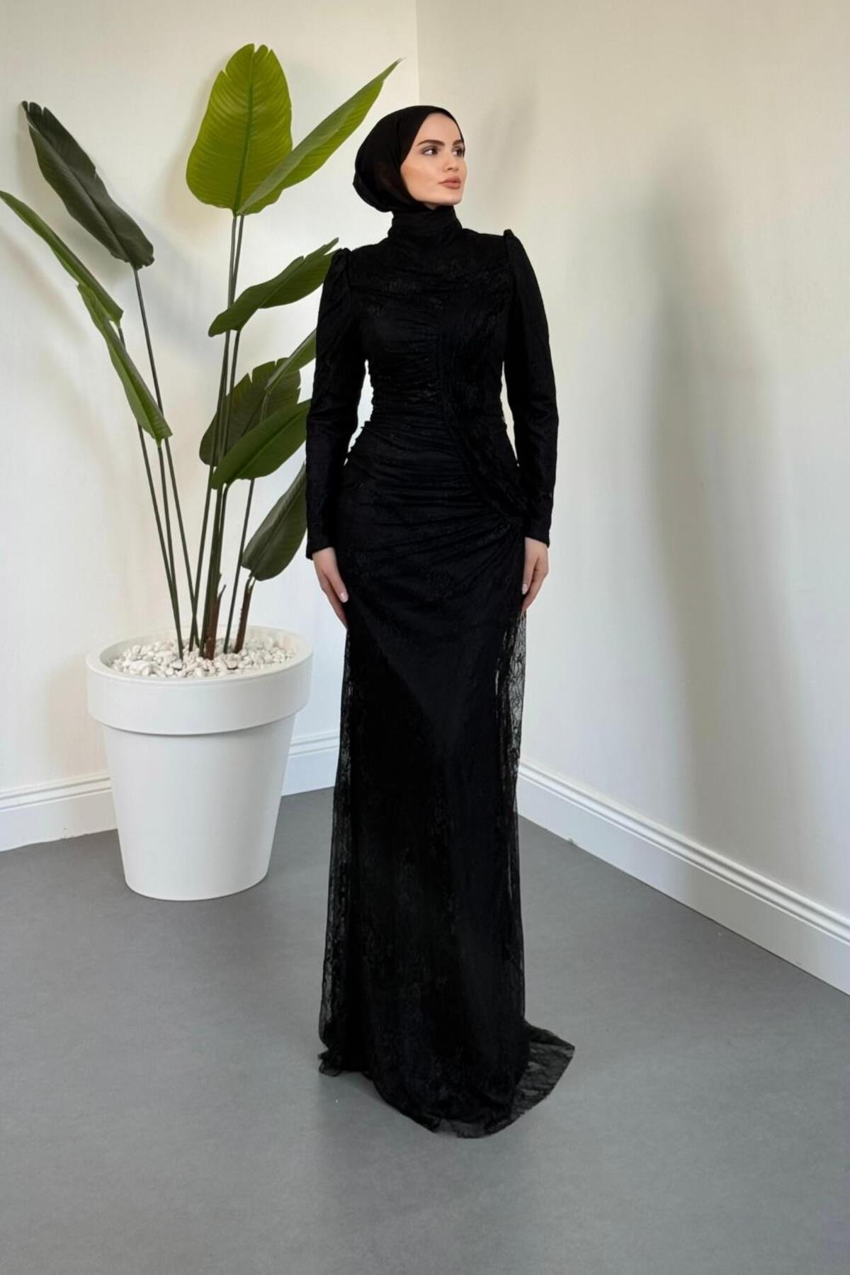 Sahra Dantel Kumaş Astarlı Balık Abiye Siyah