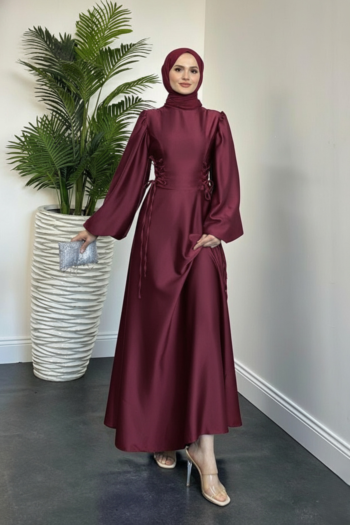 Orya Yanları Sıkmalı Saten Abiye