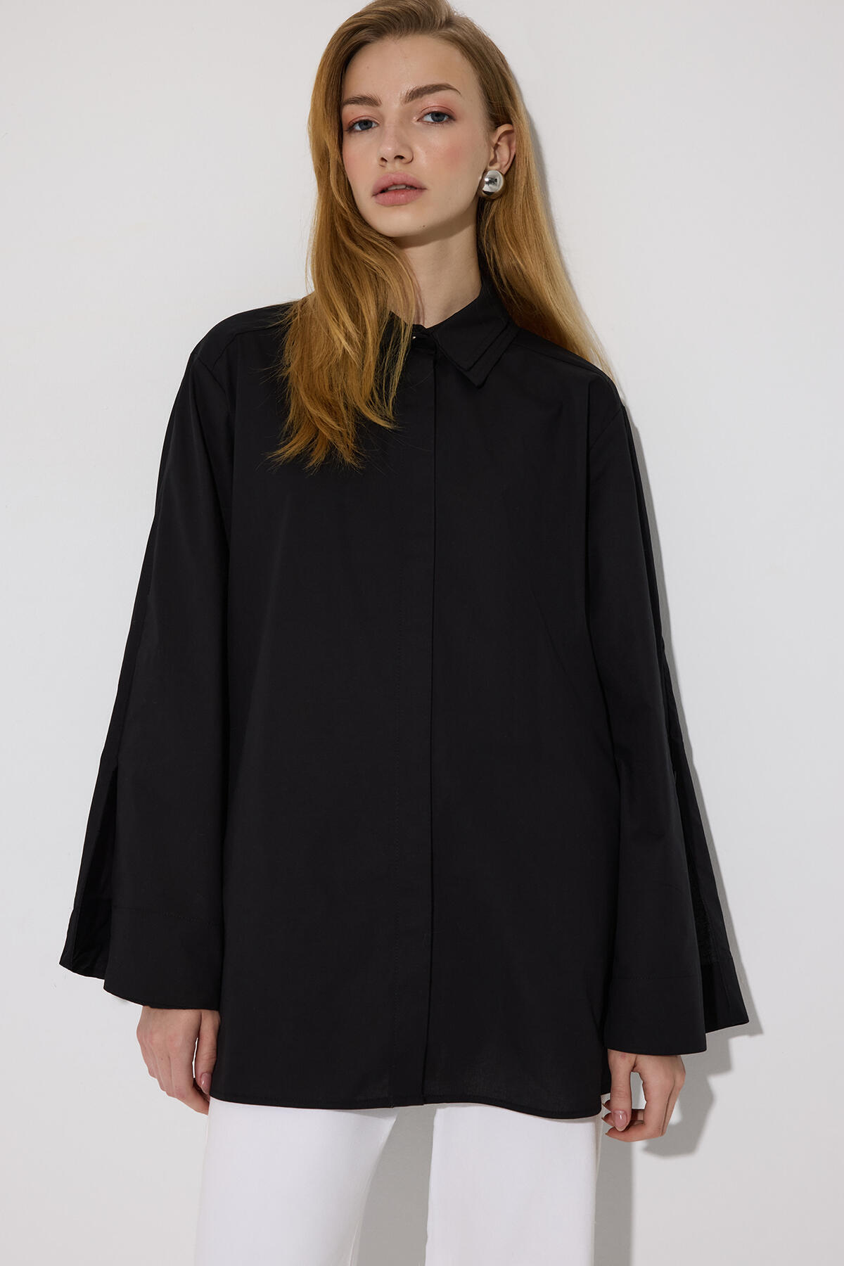 ÇİFT YAKA KOLU FERMUARLI GÖMLEK