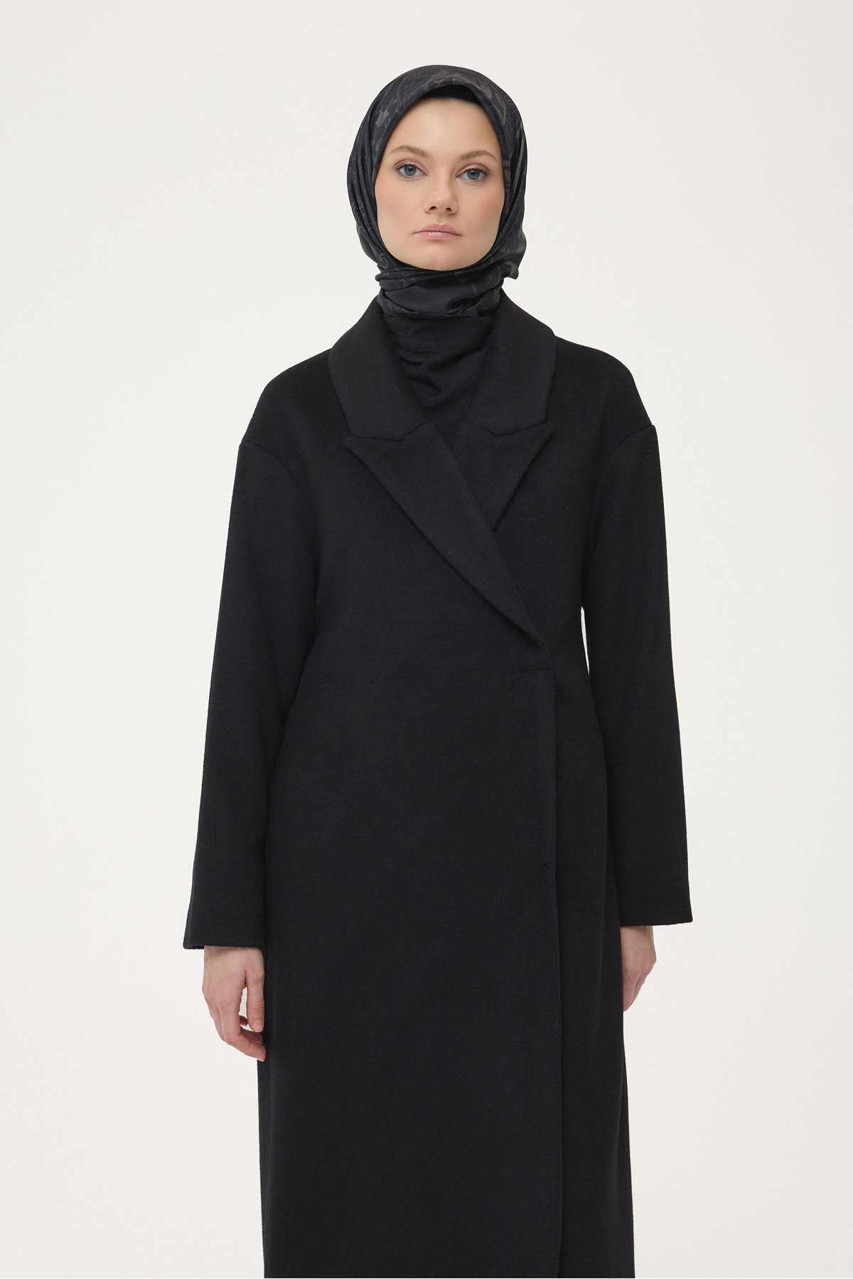 Yün Karışımlı Kuşaklı Kaban - Siyah