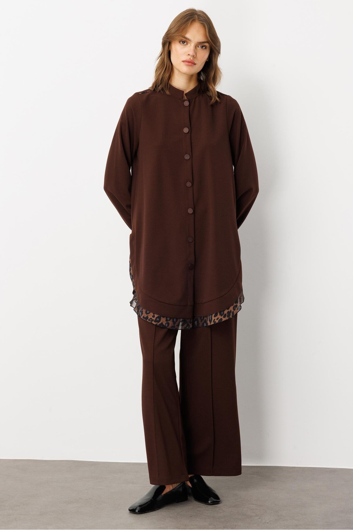 Krep Esnek Doku Leopar Şifon Garni Detaylı Kap Ferace-Kahve