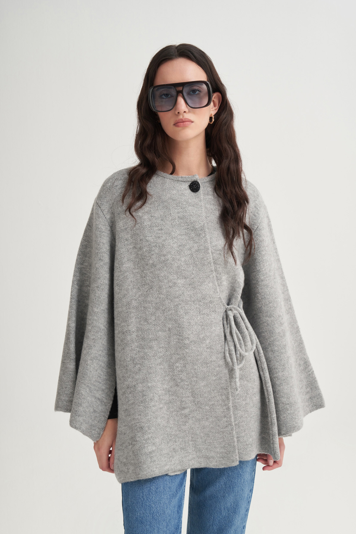 Bağcık Detayı Triko Hırka