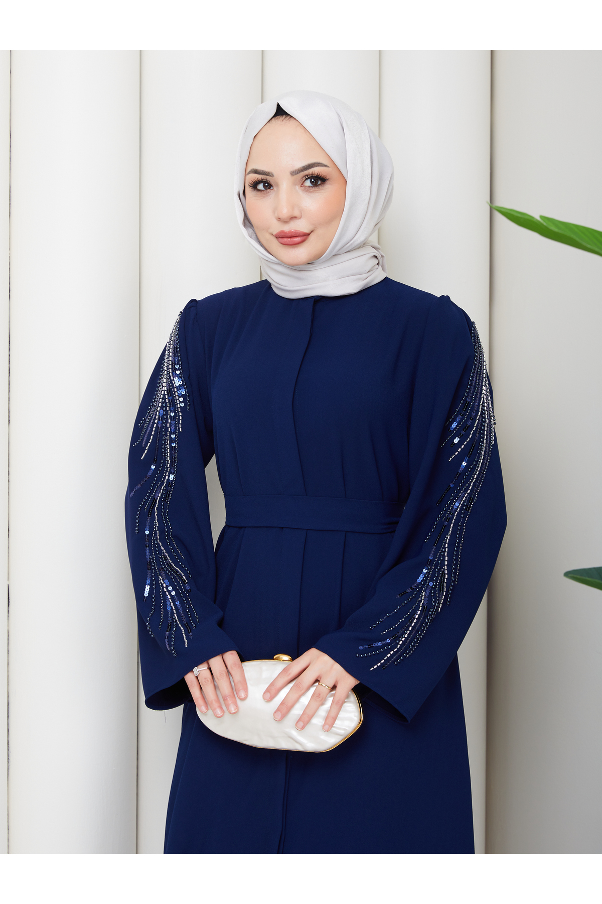 Kadın Tesettür Giyim Abaya Ferace Uzun Elbise Kolları Taş İşlemeli ve Şık