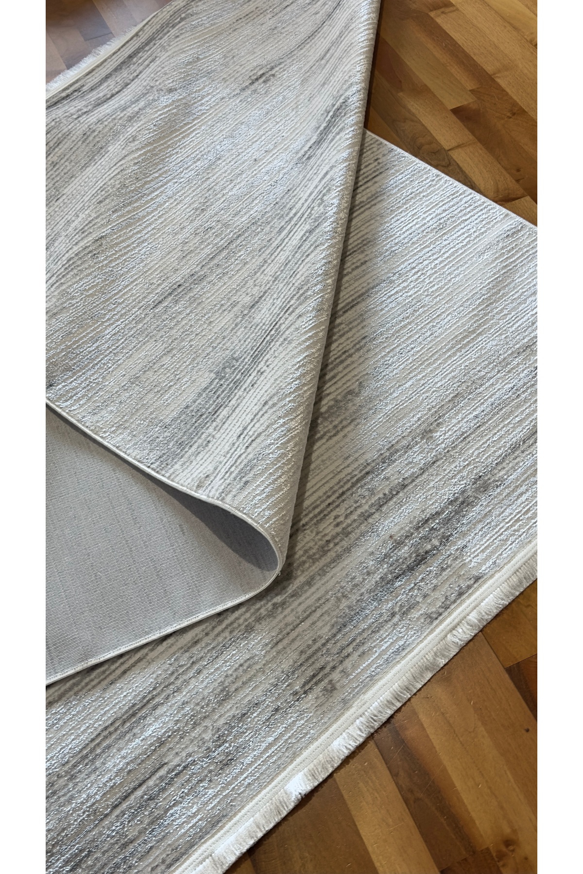 Krem Gri Saten Bambu İnce Sık Dokuma Parlak Yüzey Kaymaz Özel Kesme Salon Koridor Halı Yolluk