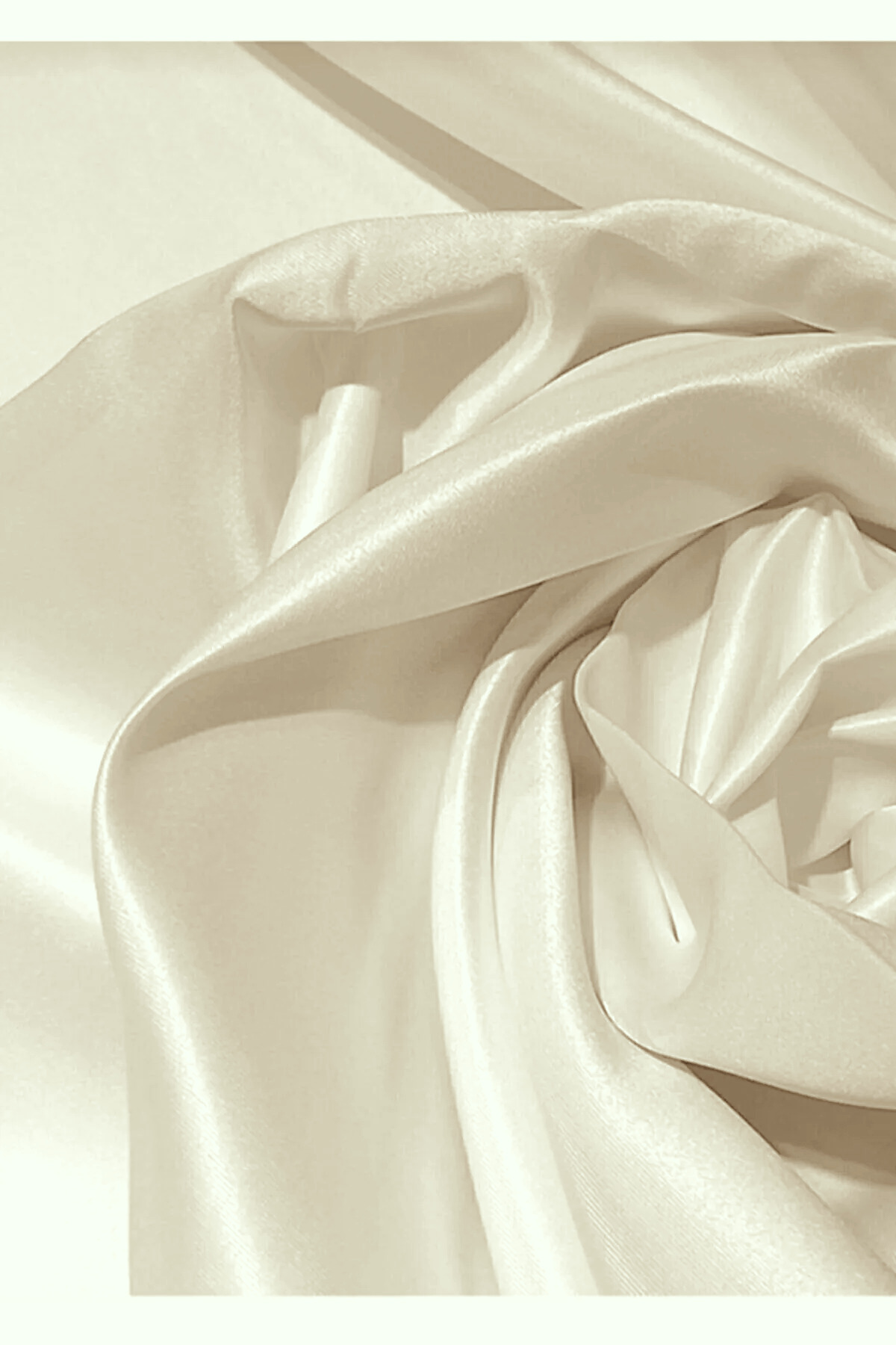 Saten Güneşlik Perde Ekru - Krem - Kırık Beyaz Enxboy Seçenekli 1. Kalite Elegant Saten Kumaş