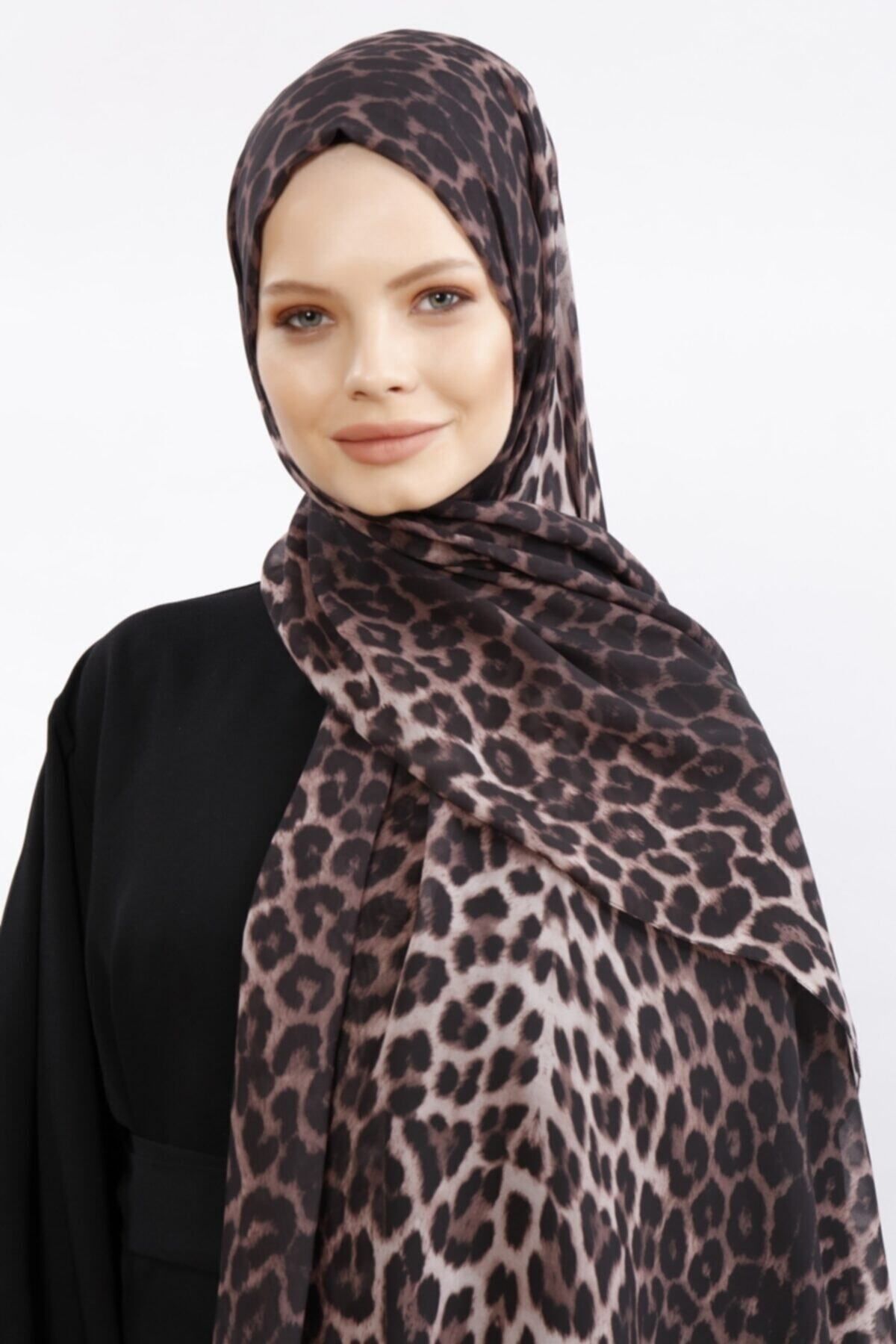 Leopar Desenli Şal