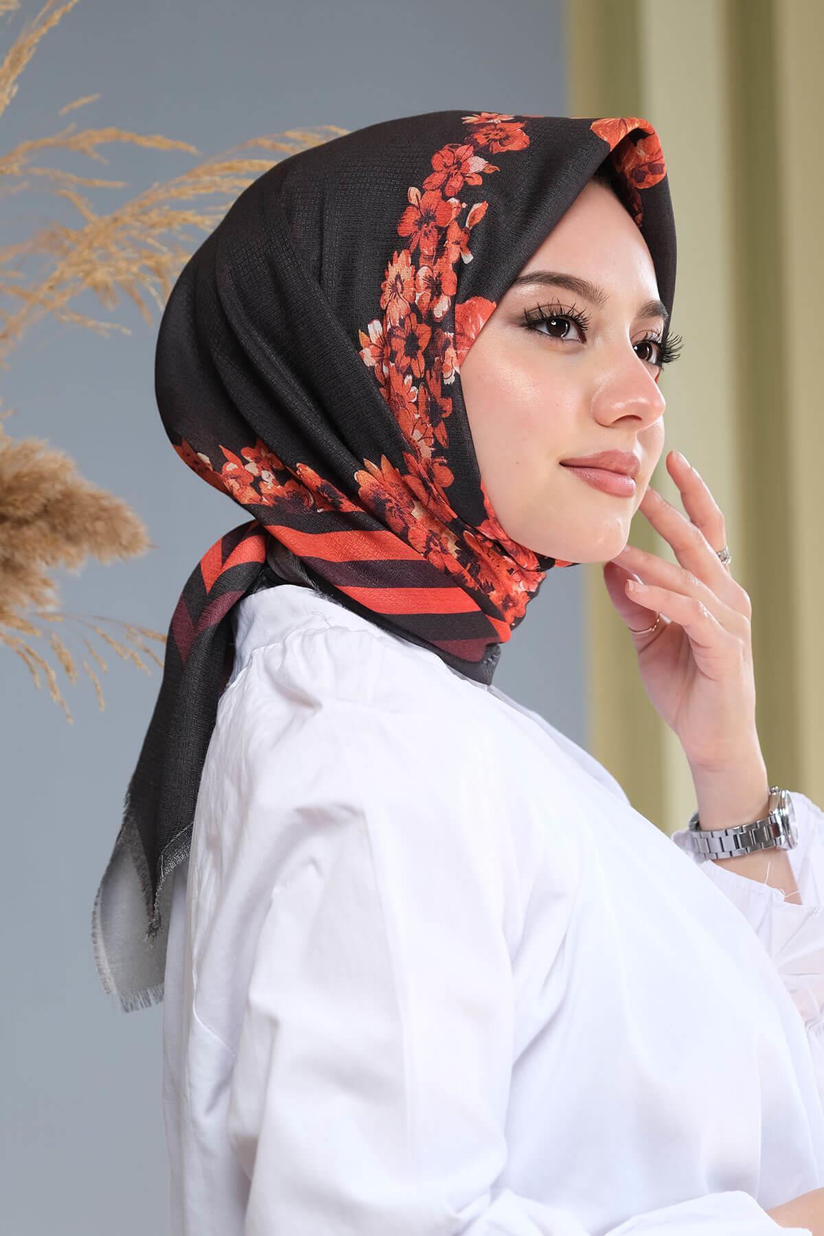 Çiçek Desen Kırmızı Pamuk Eşarp