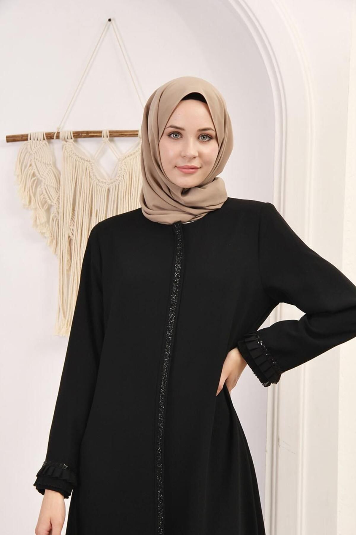 2135 Krep Kumaş Mevlana Kloş Taşlı Ferace Abaya – İç Göstermeyen Tesettür Ferace