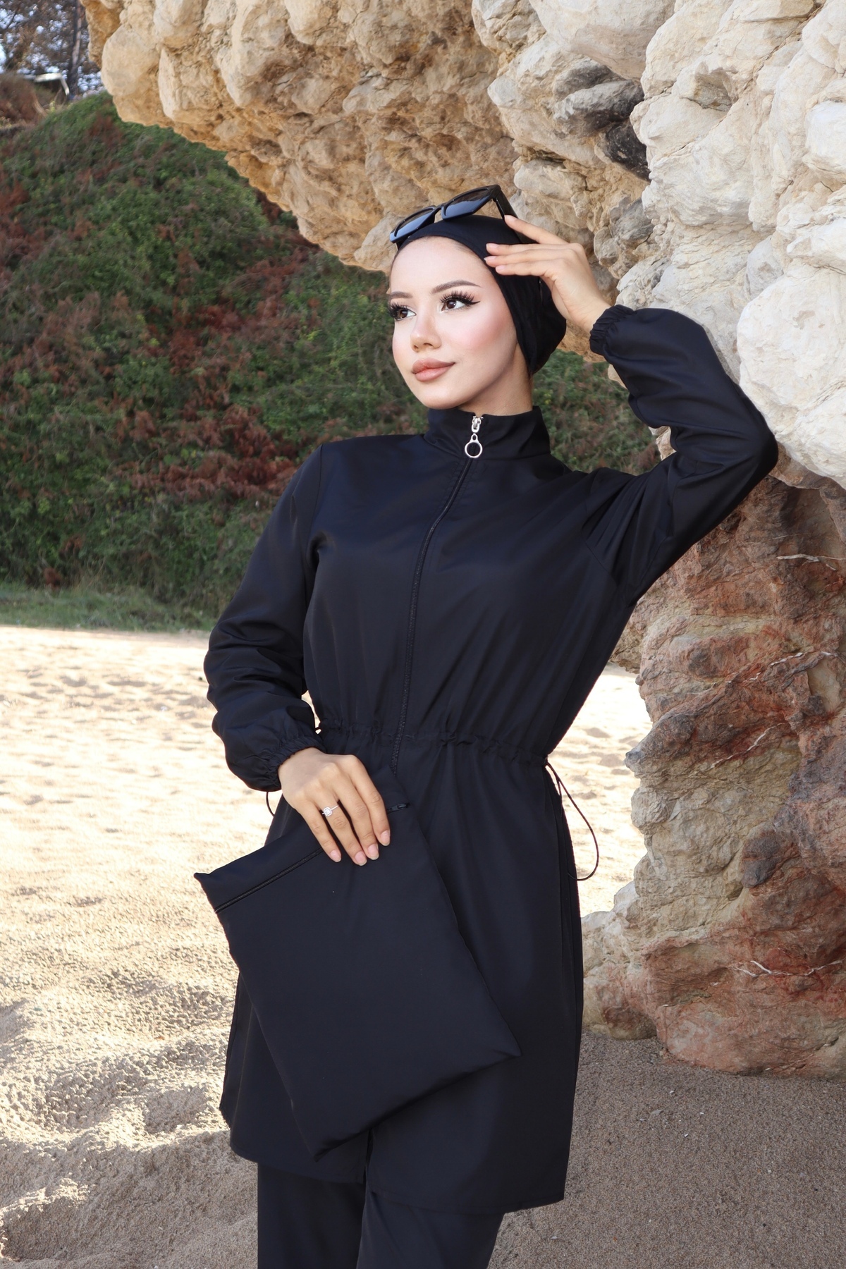 Hijab Beli Ayarlanabilir Lastikli Tesettür Mayo 4lü Takım Çanta ve Boneli Siyah