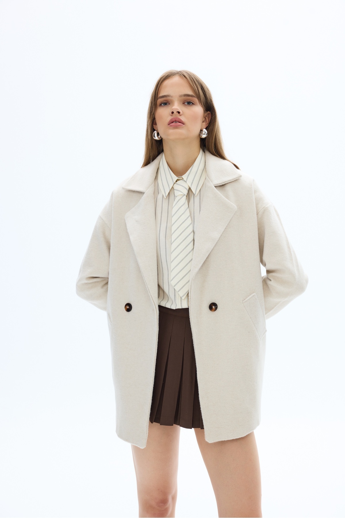 Kadın Krem Oversize Astarlı Kısa Kaşe Kaban