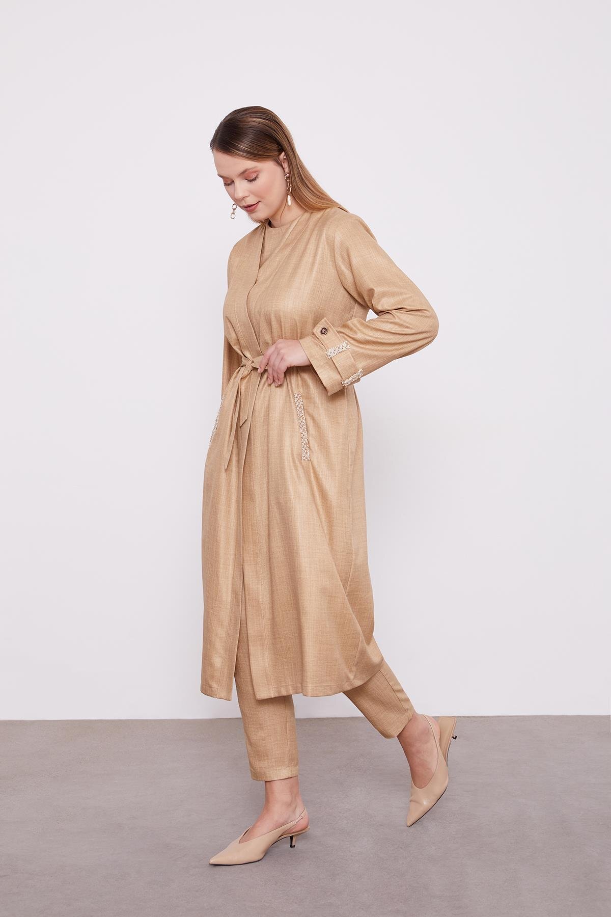 K.Bej İşlemeli  Melanj Kimono Üçlü Takım