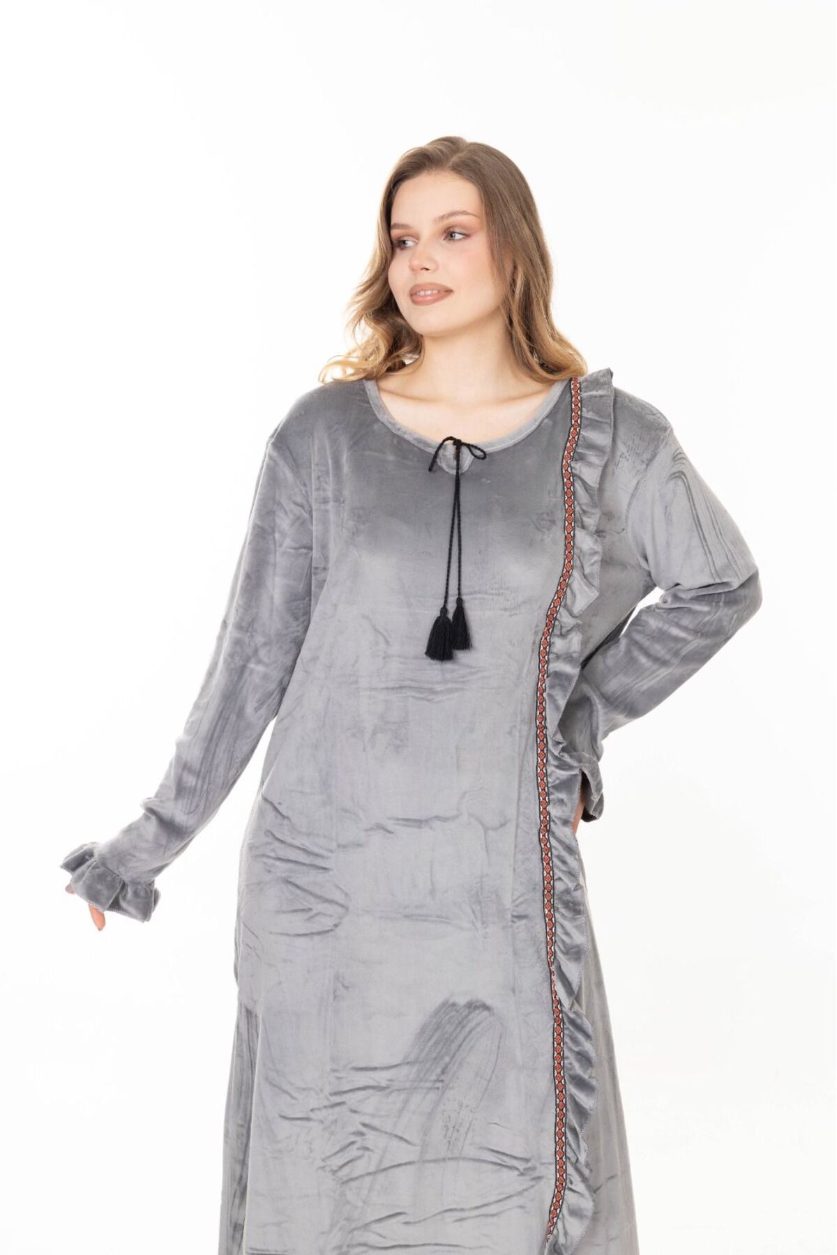 Kadın Kışlık Kadife Elbise