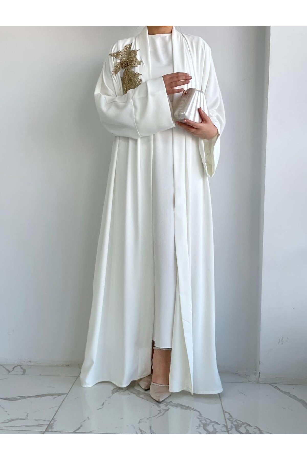 Beyaz Nida Abaya Takım