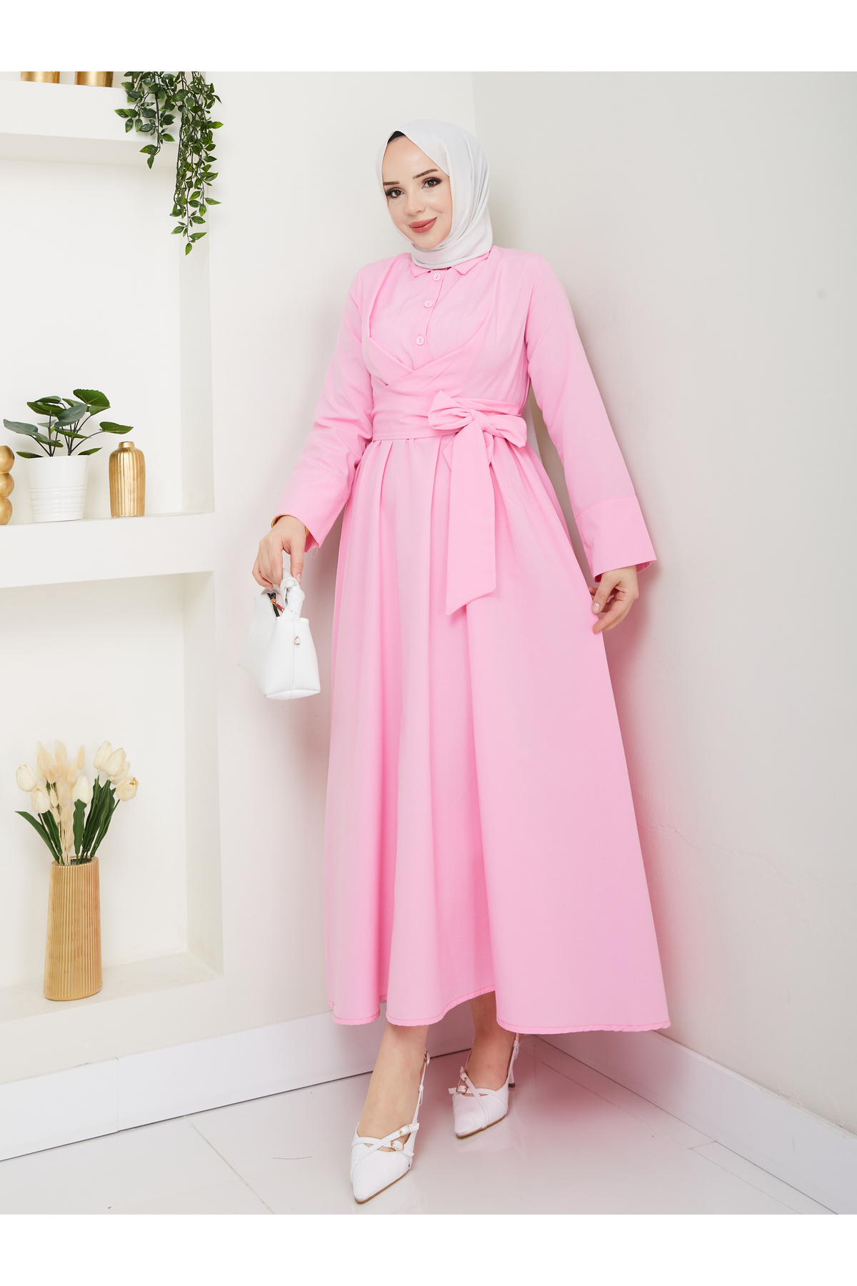 Kadın Standart Yaka Düğmeli Sabit Kuşaklı Salaş Kol Tesettür Elbise