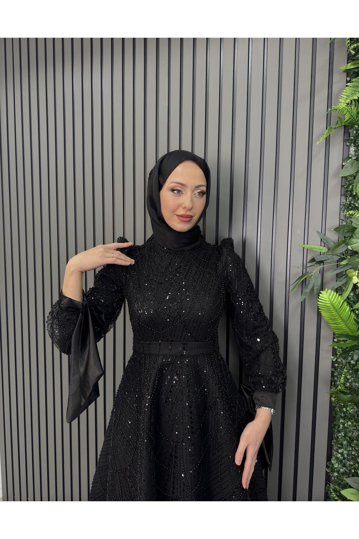 Vittoria Kolu Fiyonk Boncuk İşlemeli Abiye