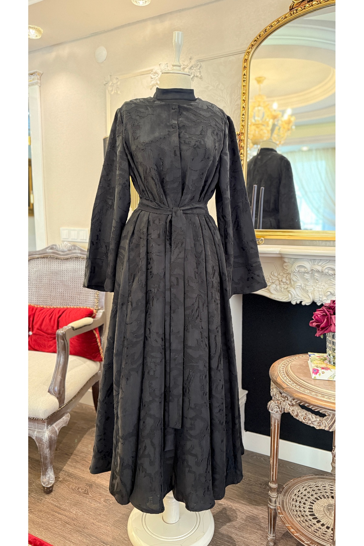 Siyah ipek kupra tesettür ferace abaya