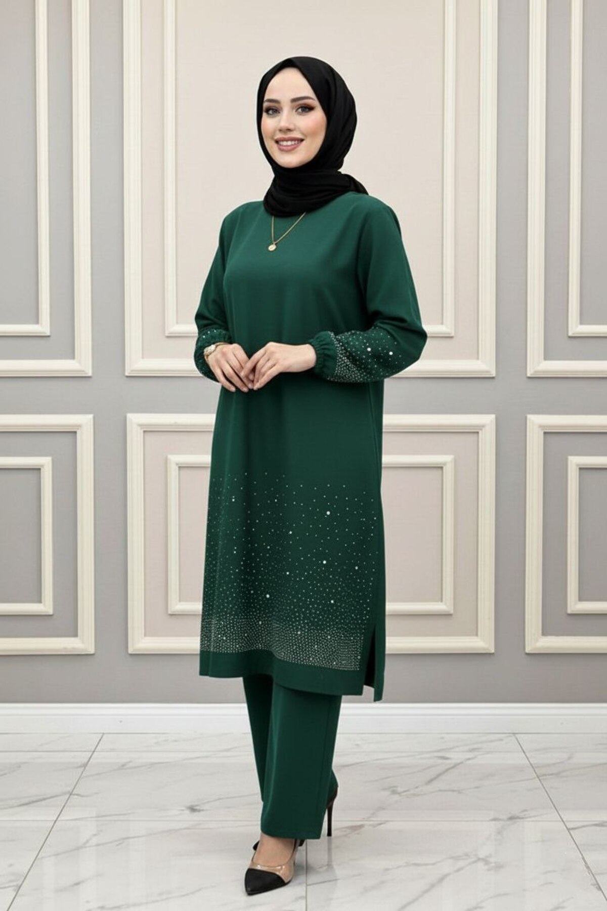 TAŞ DETAY 2'Lİ MERVE TAKIM Zümrüt Yeşili Tesettür 2’li Kombin Taş Detaylı Şık Tunik Pantolon