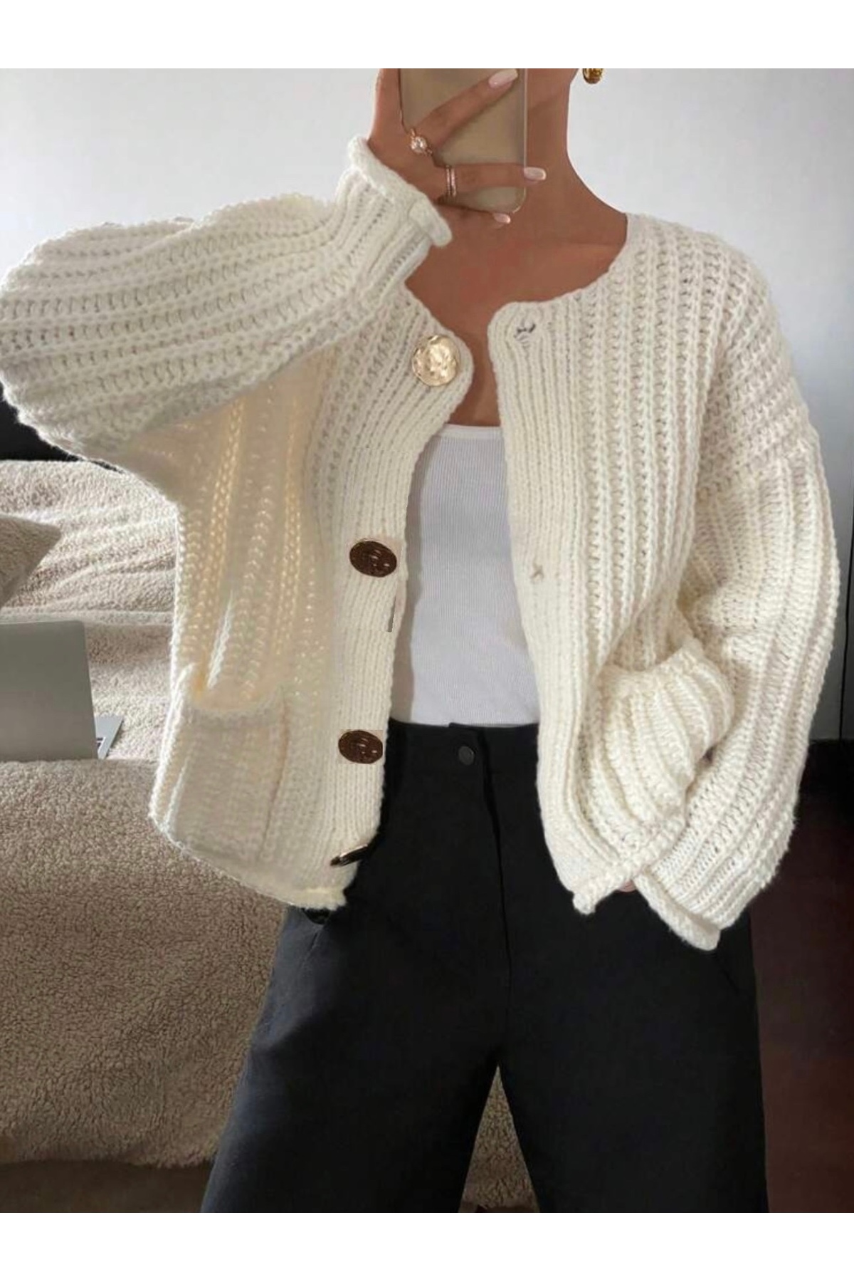 Kadın Ekru 4 Düğmeli Bisiklet Yaka Selanik Örgü Kaba Triko Hırka