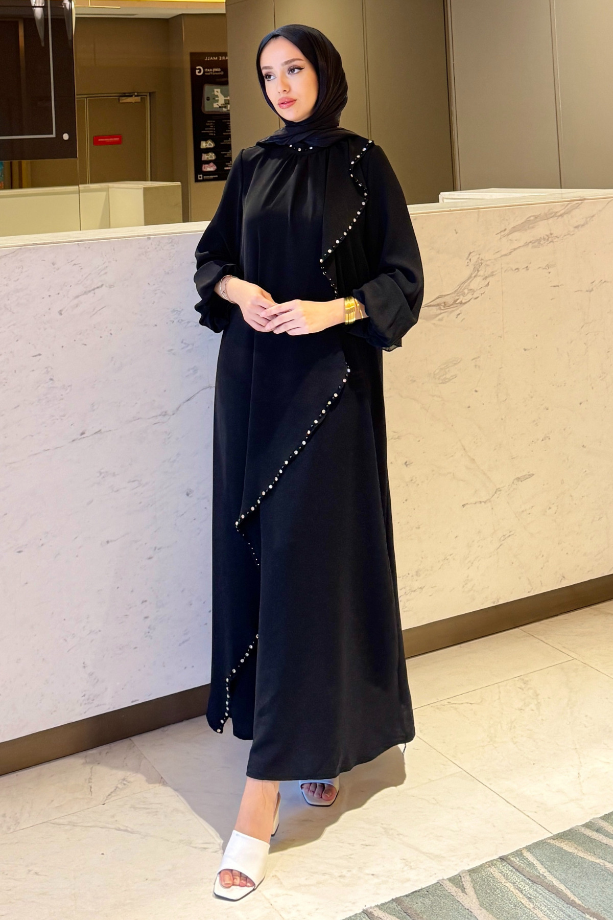 Kadın Krep Kumaş Kenarları Taş İşlemeli Nazende Tesettür Elbise