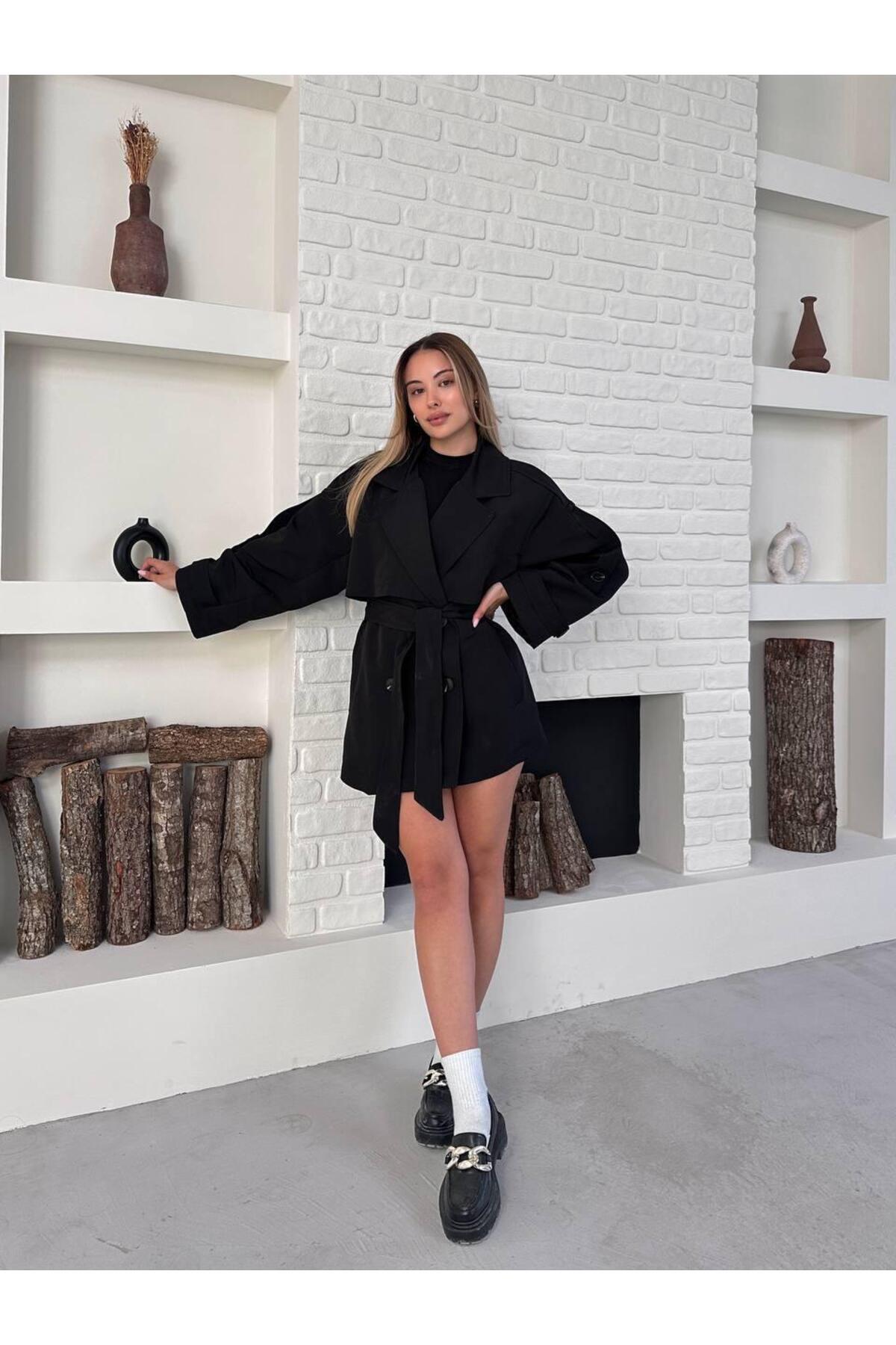 Kadın Siyah Trençkot Cepli Kuşaklı Rüzgar Kapaklı Yeni Sezon Dış Giyim