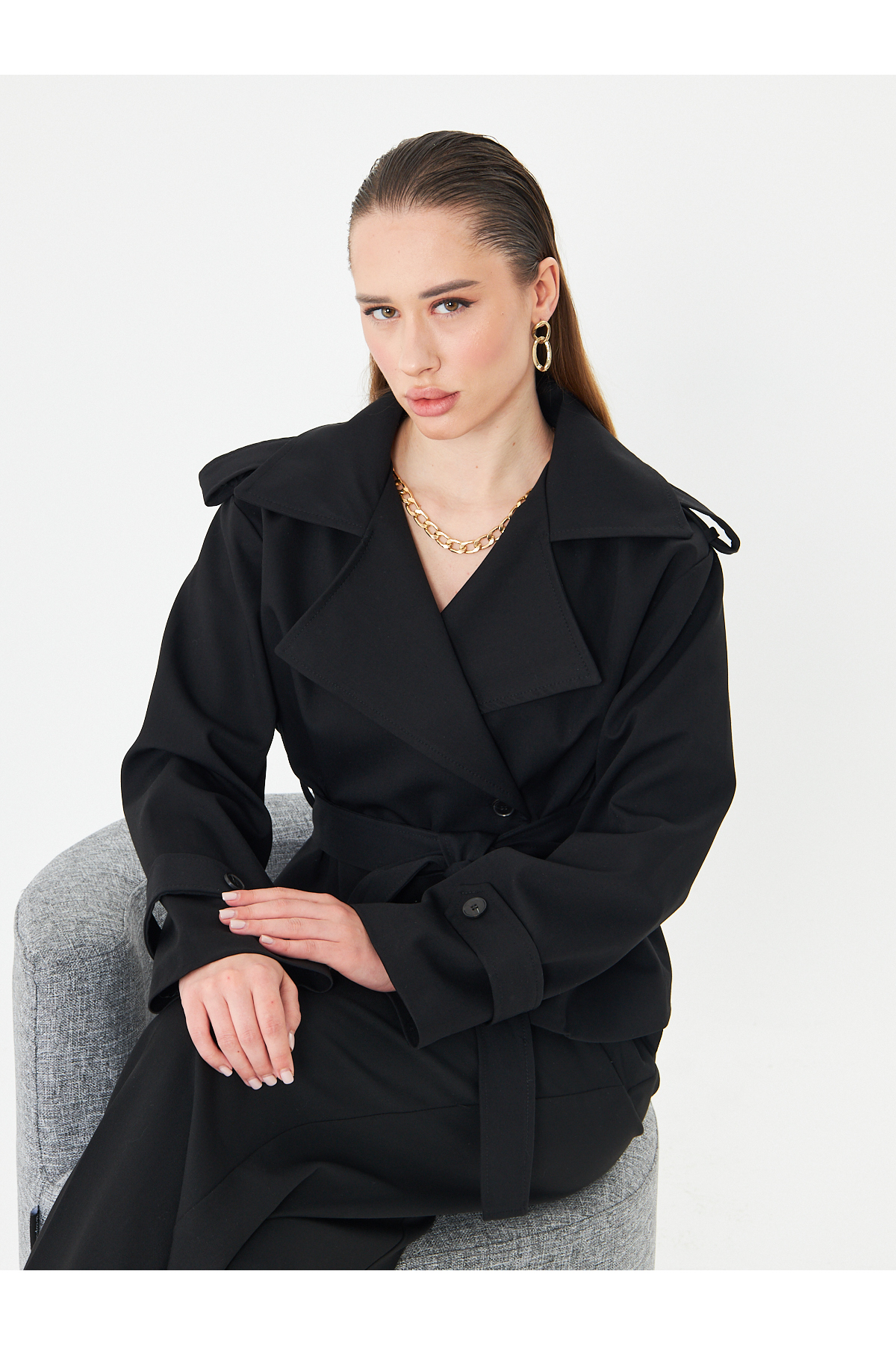 Kadın Trençkot Kısa Kadın Trençkot Siyah Astarlı Tesettür Trençkot Belden Bağlamalı Önden Bağlamalı